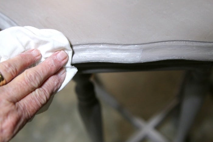 tutorial on how to whitewash paint