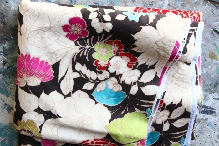 how to paint a vintage waterfall chair and cover the padded seat with new fabric (4)