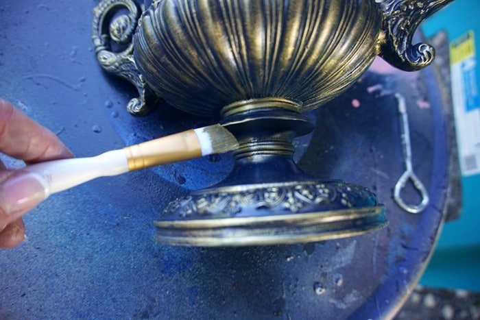 how to spray paint a silver plate trophy cup and add gold gilding wax (6)