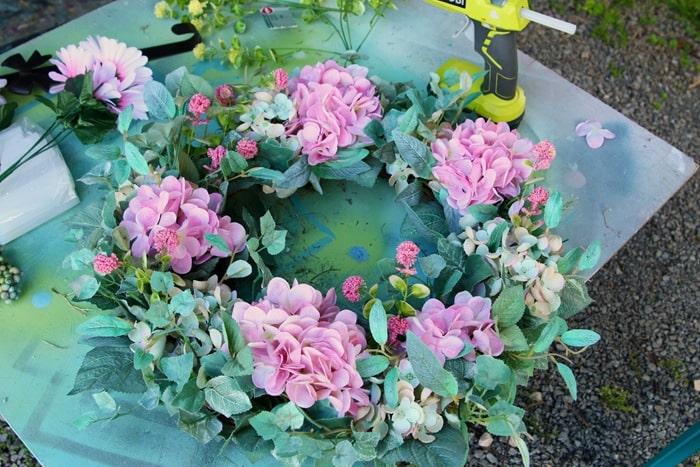 how to upcycle a thrift store wreath into an amazingly creative home deocr piece for your front door (8)