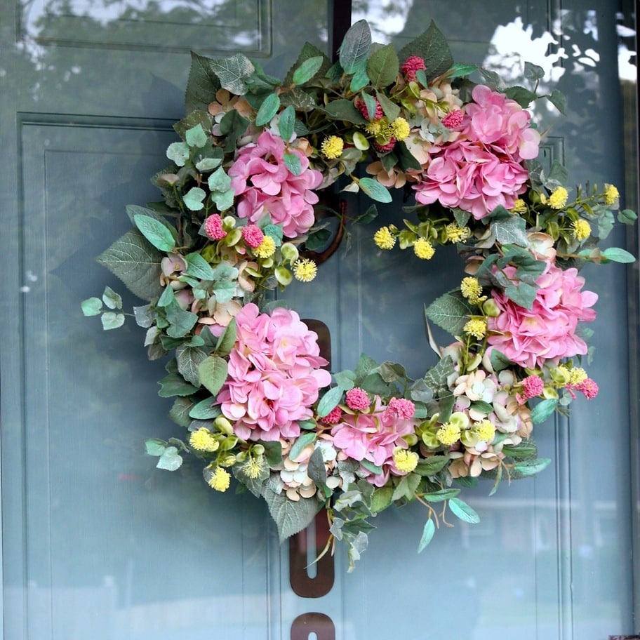 this creative transformation of a four dollar thrift store wreath is amazing