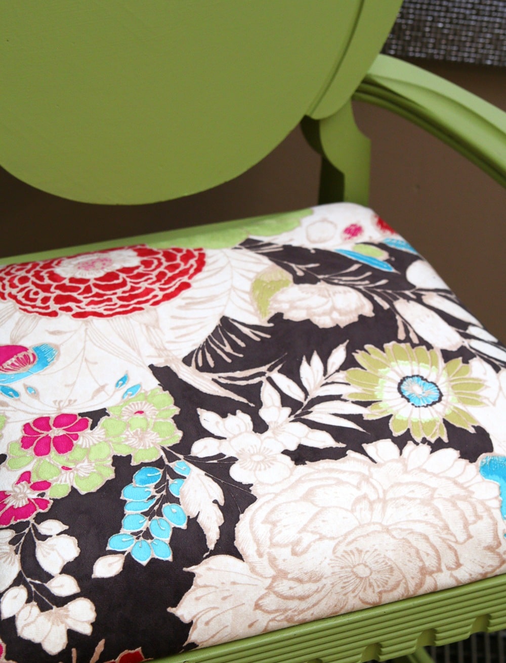 how to cover a fabric seat on a vintage dining chair