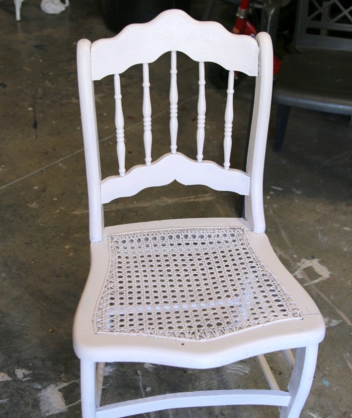 how to distress a painted chair (2)