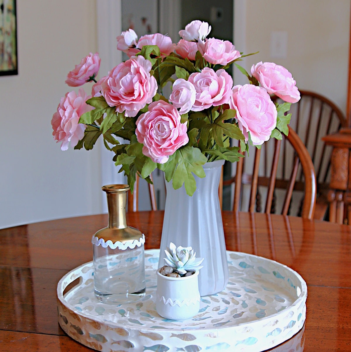 how to spray paint a thrift store vase
