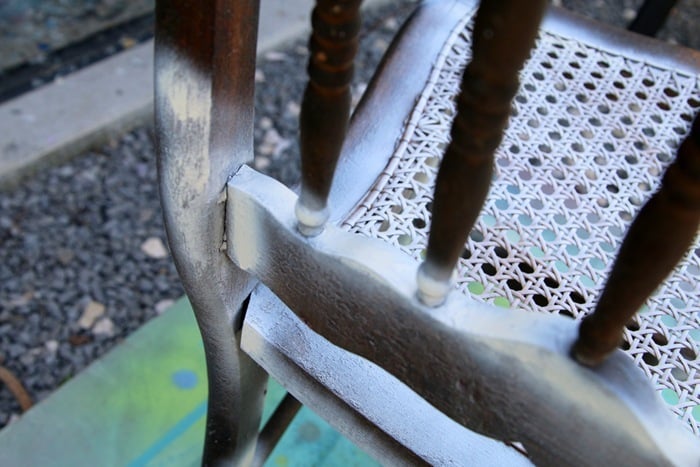 the easy way to paint a dining chair (4)