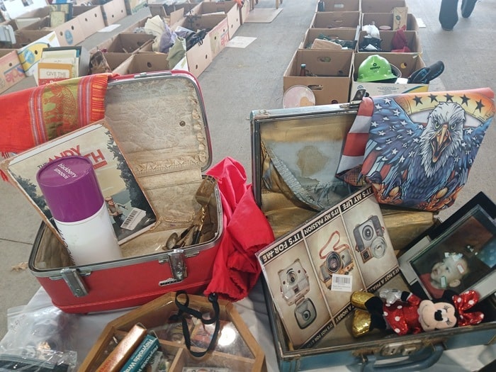 Nashville Flea Market Shopping Trip with Kathy Owen Petticoat Junktion (16)