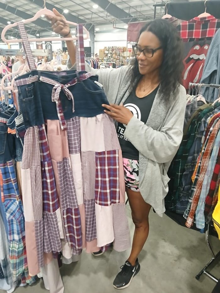 Nashville Flea Market Shopping Trip with Kathy Owen Petticoat Junktion (29)