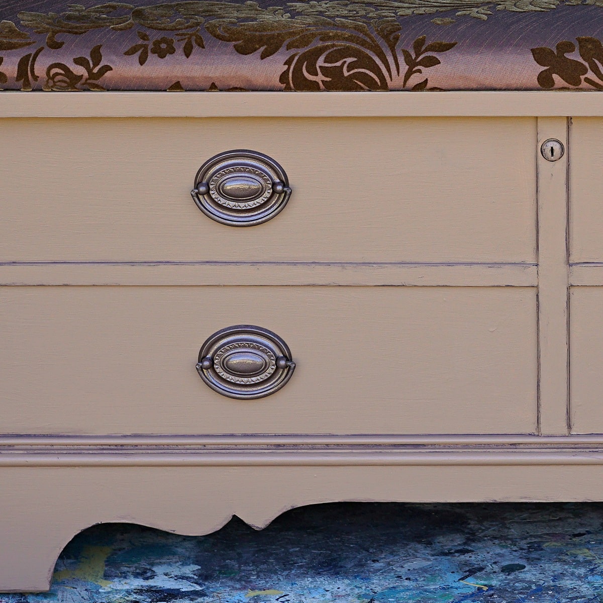 spray paint furniture hardware