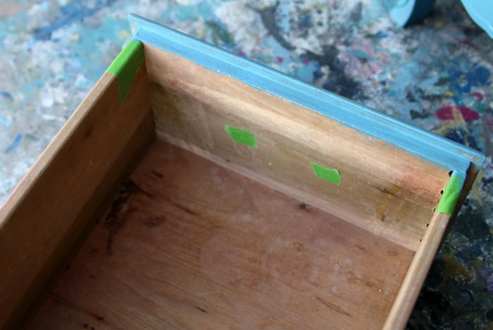 how to paint a French Provincial Desk (11)