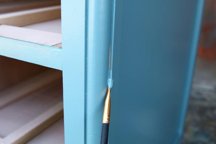 how to paint a French Provincial Desk (13)