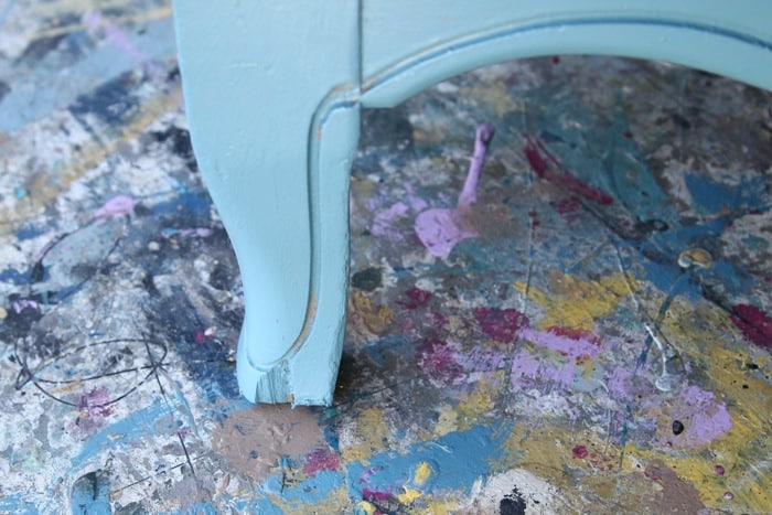 how to paint a French Provincial Desk (14)