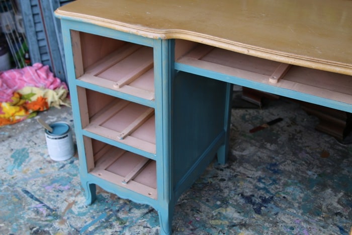 how to paint a French Provincial Desk (5)