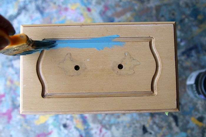 how to paint a French Provincial Desk (8)