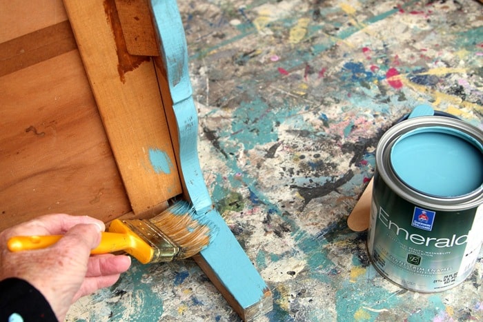 how to paint a French Provincial Desk with Sherwin Williams Emerald paint