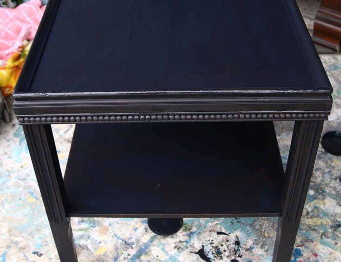 how to paint and distress a small table black (6)