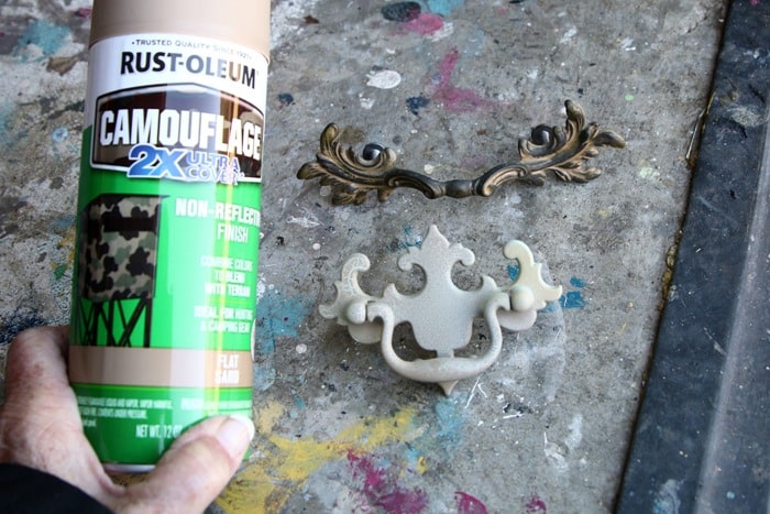 how to paint furniture drawer pulls (3)