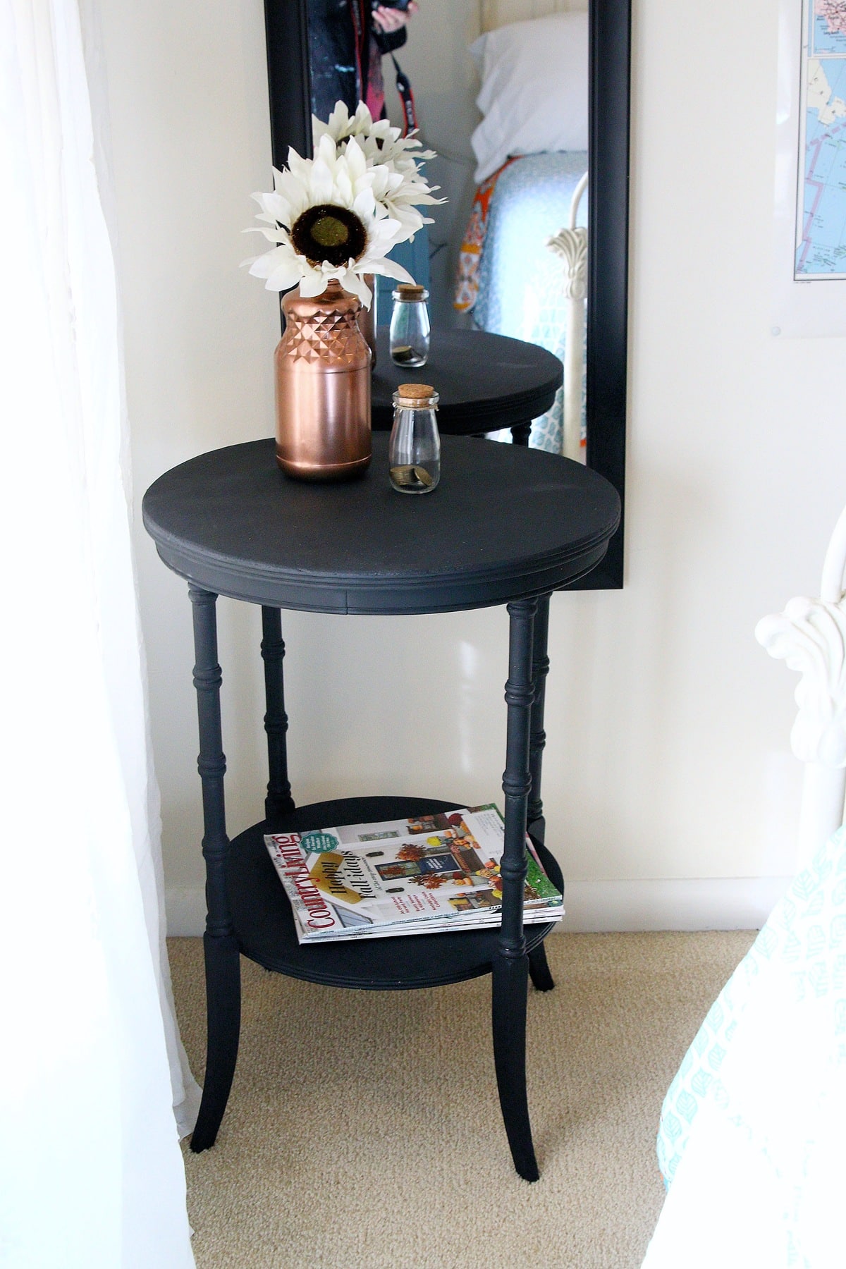 how to repaint a table with Dixie Belle Paint