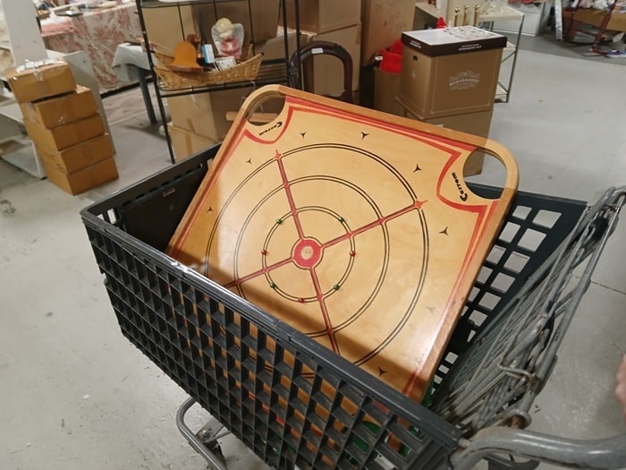 shopping at the Southern Kentucky Flea Market with Petticoat Junktion in Guthrie Kentucky (26)