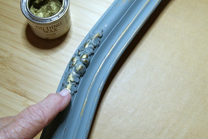 how to apply gold gilding to home decor accessories