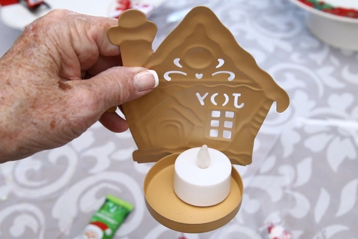 how to make Dollar Tree Gift treats for nursing home patients or staff and gifts for friends and neighbors (16)