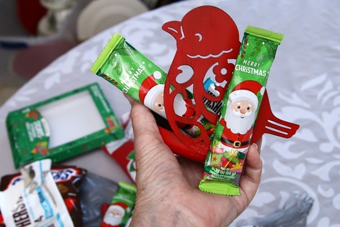 how to make Dollar Tree Gift treats for nursing home patients or staff and gifts for friends and neighbors (6)