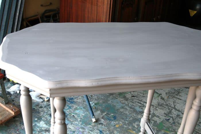 how to paint a vintage table