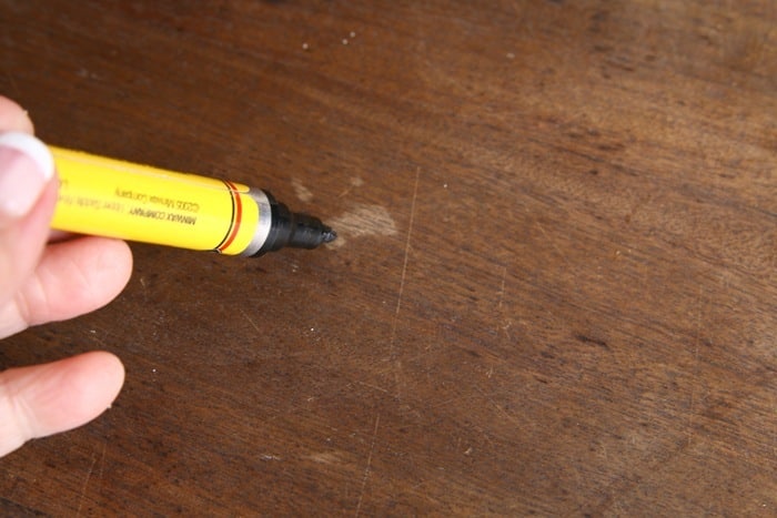 how to use a stain marker to refresh old furniture (1)
