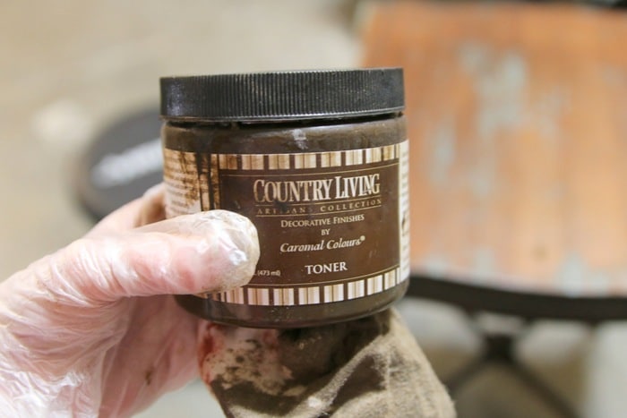 how to use toner to refresh table stain (1)