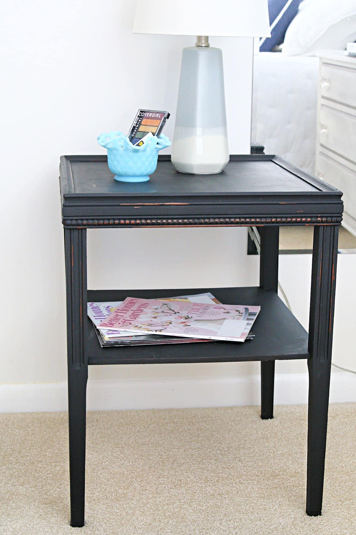 How to paint a table black and distress the paint with a damp rag