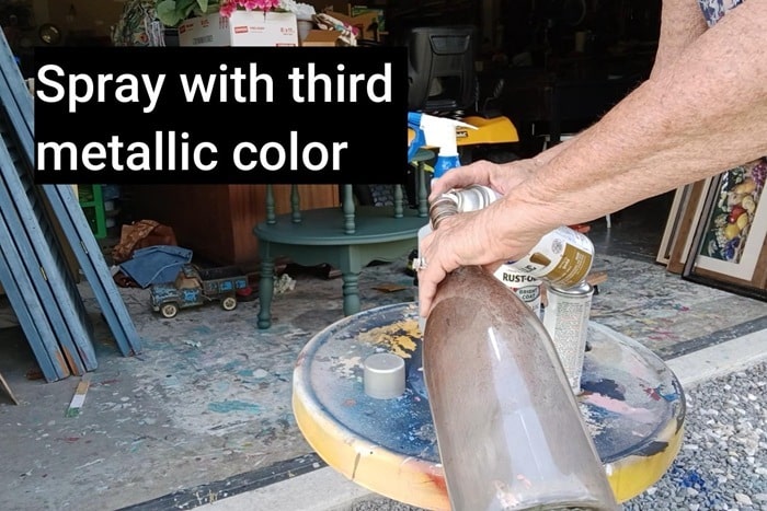 how to make a wine bottle look like mercury glass using spray paint