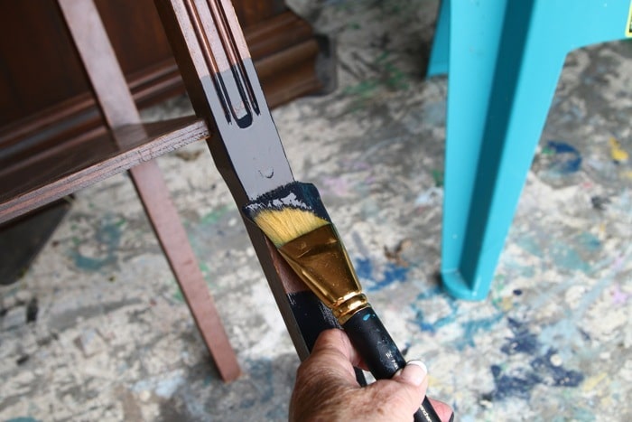 how to paint a small table with Dixie Belle Paint