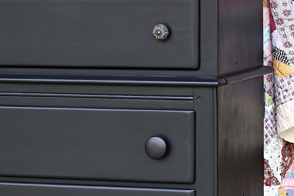 how to use a mix of drawer pulls on furniture
