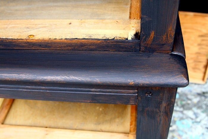 painting furniture with Dixie Belle Paint (4)