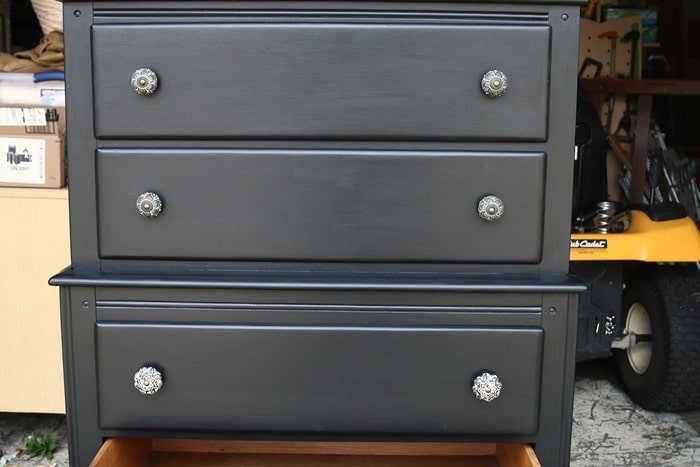 the best way to select knobs for painted furniture