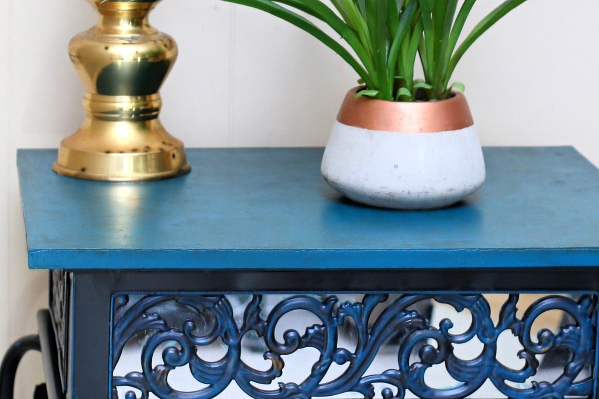 how to antique furniture with paint