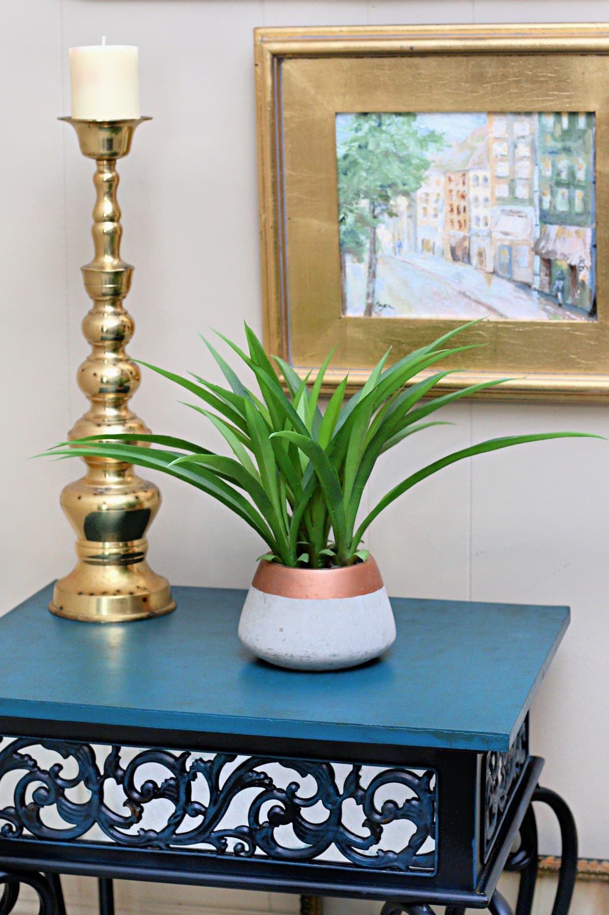 how to paint a damaged wood table