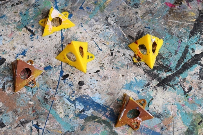 plastic paint risers make painting easier