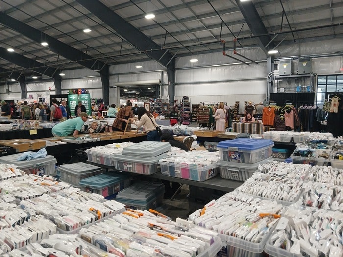 shopping at the Nashville Flea Market and talking with flea market vendors (24)