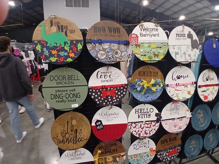 shopping at the Nashville Flea Market and talking with flea market vendors (27)