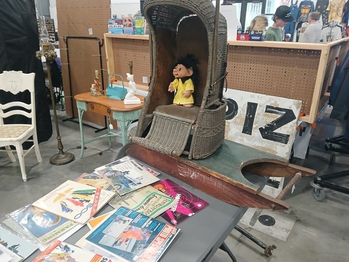 shopping at the Nashville Flea Market and talking with flea market vendors (29)