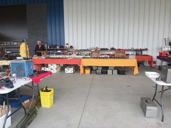 shopping at the Nashville Flea Market and talking with flea market vendors (3)