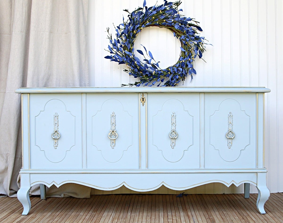 Lane Cedar Chest Makeover with soft blue paint and gold accents