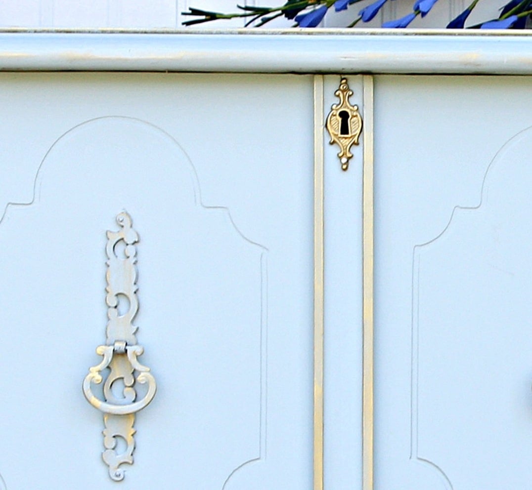 decorative keyhole replacement for Lane cedar chest lock