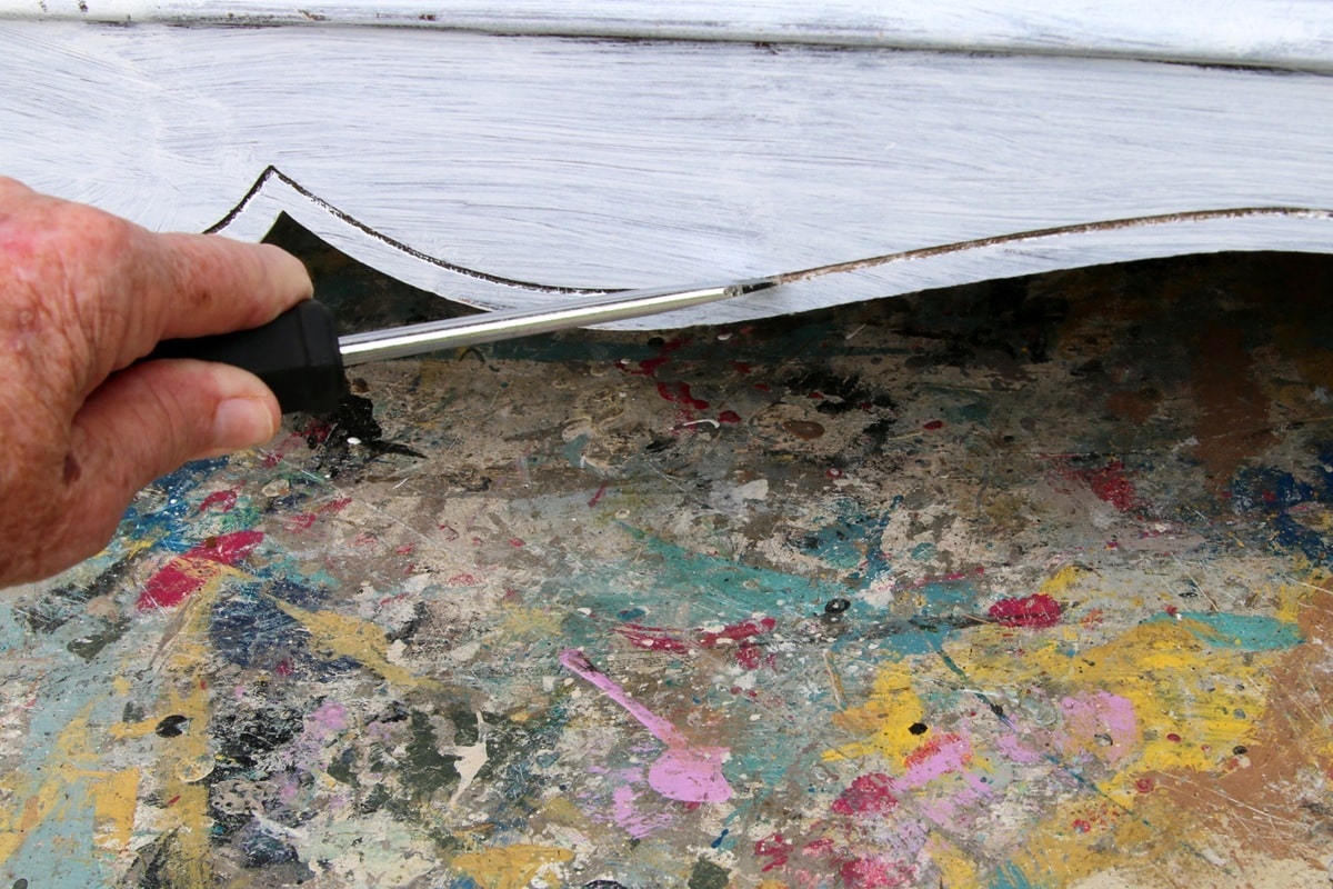 prep furniture with Bonding Boss from Dixie Belle before painting (5)