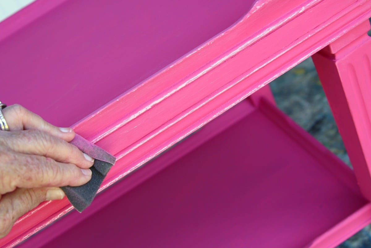 how to distress layered paint with no mess (4)
