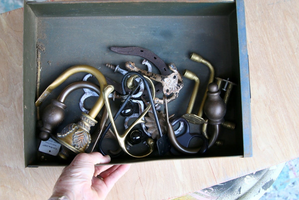 how to put together upcycled pieces to make a necklace hanger (4)