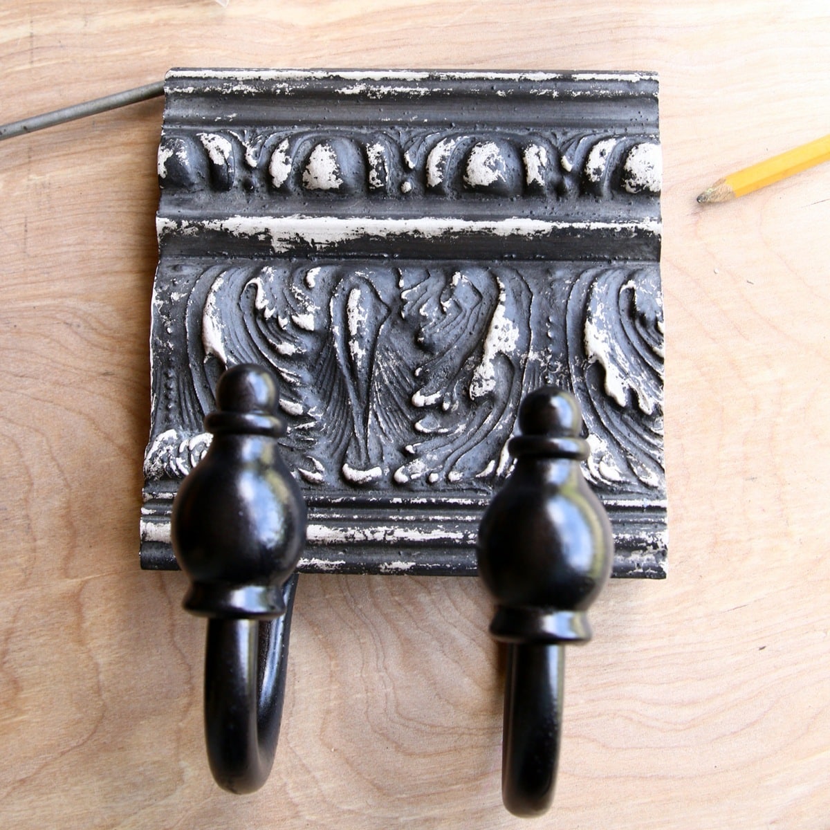how to upcycle a curtain holdback hook into a necklace hanger (3)