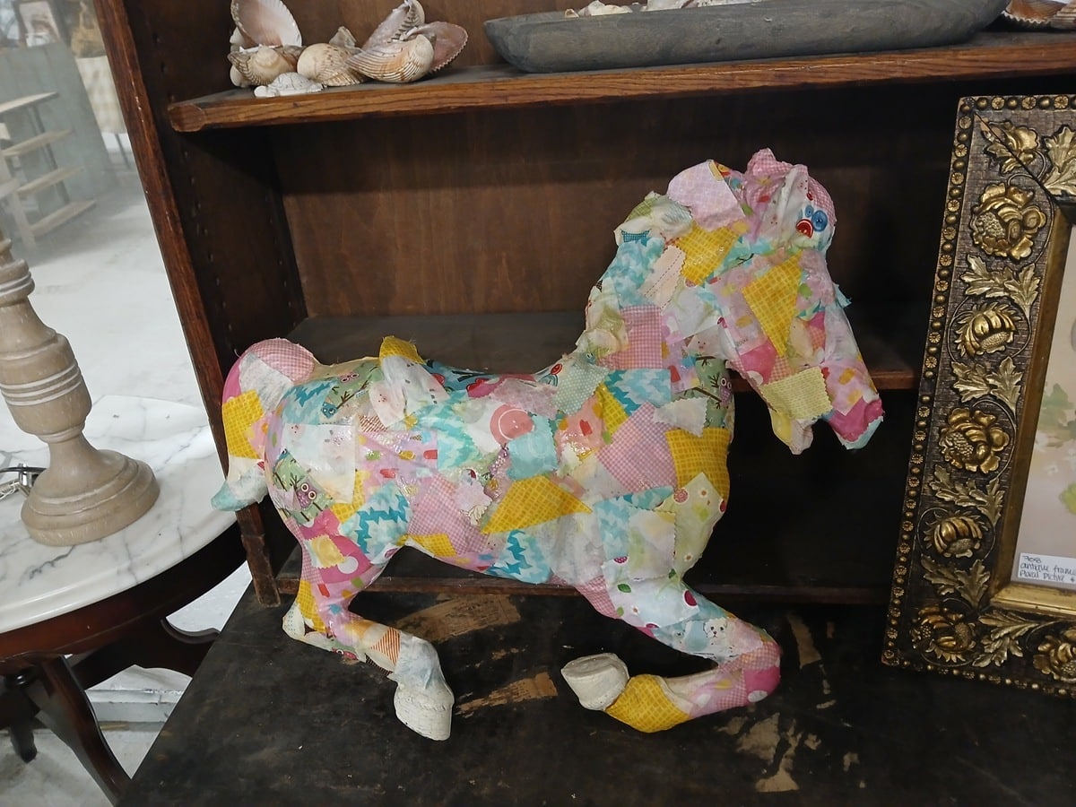shopping with Petticoat Junktion at the Southern Kentucky Flea Market in Guthrie (16)