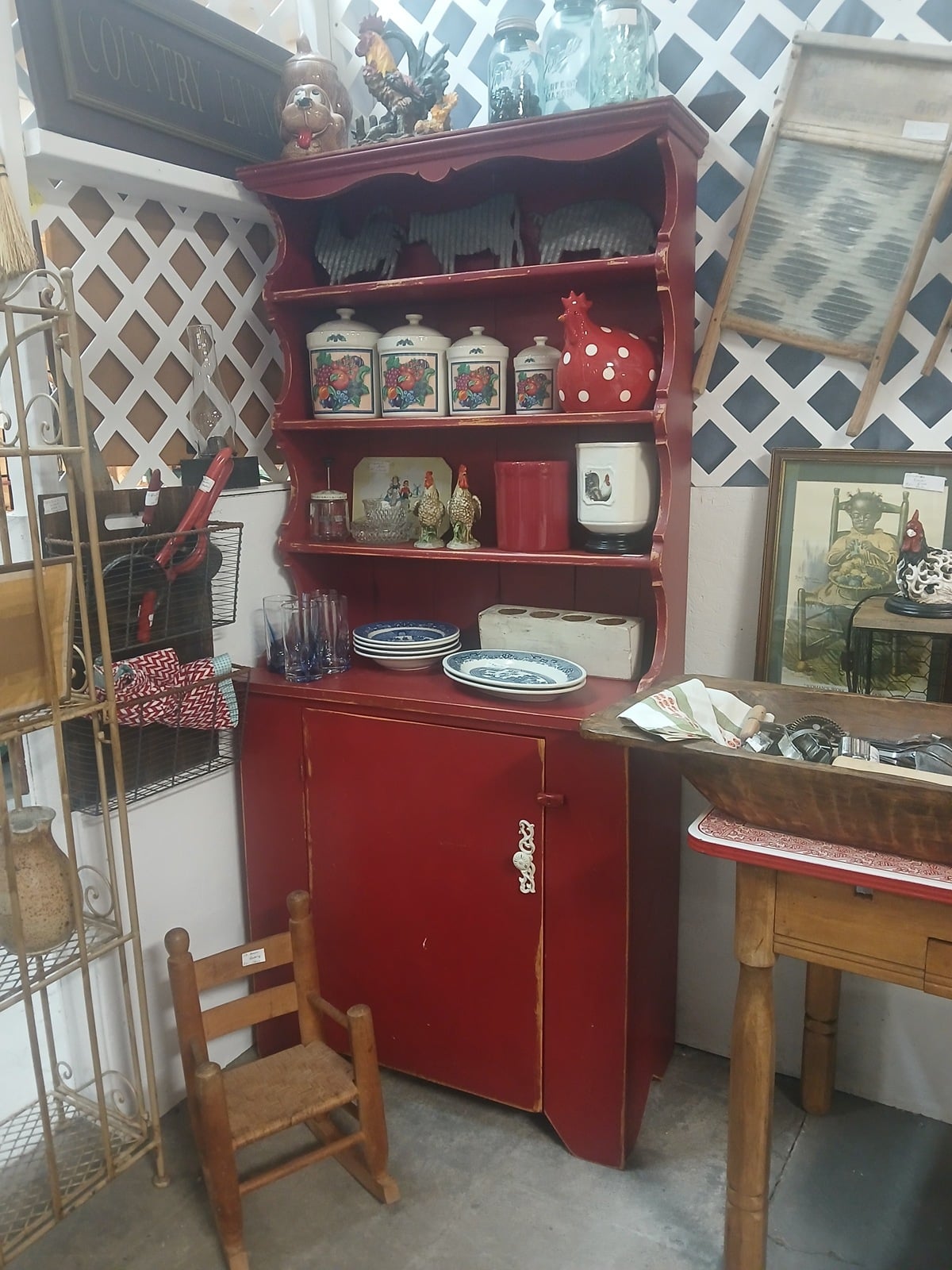 shopping with Petticoat Junktion at the Southern Kentucky Flea Market in Guthrie (21)