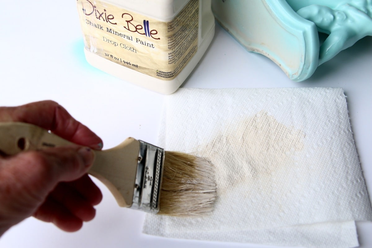 how to spray paint and dry brush a vintage planter (7)